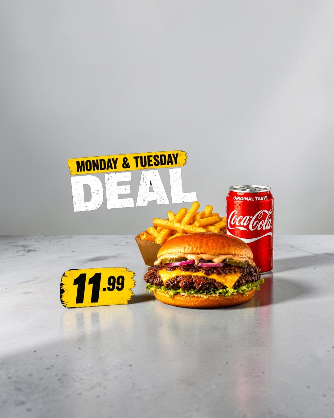 REGATTOS SMASH BURGER NIGHTS (Mon–Tue)